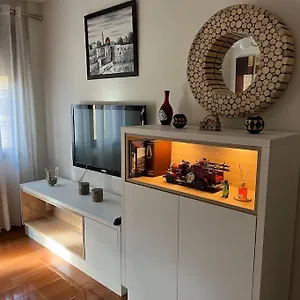 https://apartamento-en-luis-montoto-nervion-centrico.es-andalucia.com